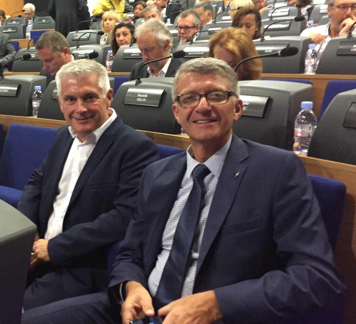 Le Conseil de Metropole étudie 165 délibérations ! <a href="/jpserrus/">Jean-Pierre Serrus</a> <a href="/GerardGazay/">Gérard GAZAY</a> <a href="/PascalMontecot/">Pascal Montecot</a> @Patrick_BORE <a href="/DanielleMILON/">MILON Danielle</a>