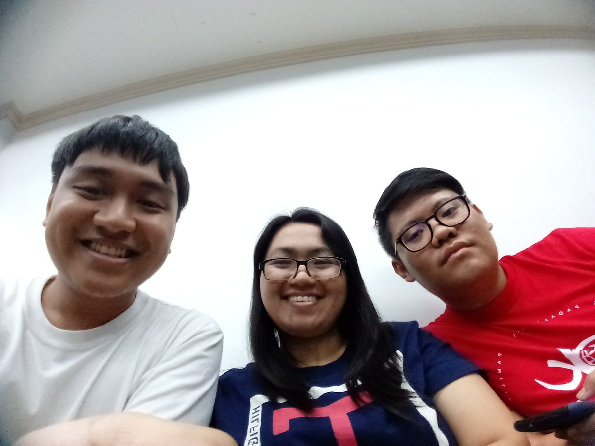 manytomenshaun's tweet photo. Trying out LG phone features during review #autoshot https://t.co/hhOlQp9lSs