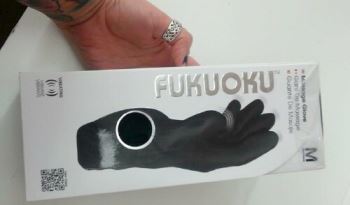 LoveWorksDotCom's tweet photo. Fukuoku #Massage Gloves Five Finger #Vibrator - available now at https://t.co/3kIMvGxwN0 #ClitoralSimulator #FingerVibrator #OurProducts https://t.co/Yr93fFhAR8
