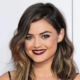 Beautiful celebs... Beautiful skin... ❤️

Your skin deserves some love and attention: ow.ly/bRXK30cp6lj