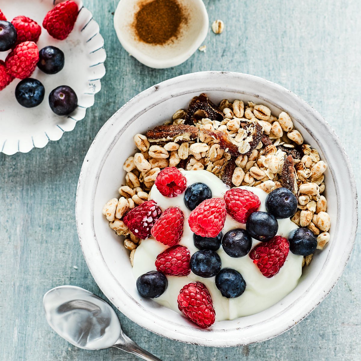 Homemade Muesli with Oats, Dates and Berries | Beanstalk Single Mums