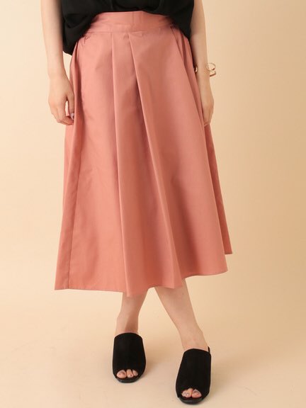 tweet : 【デートに】女の子らしさ満点♡イレヘムスカートのコーデ集 - NAVER まとめ