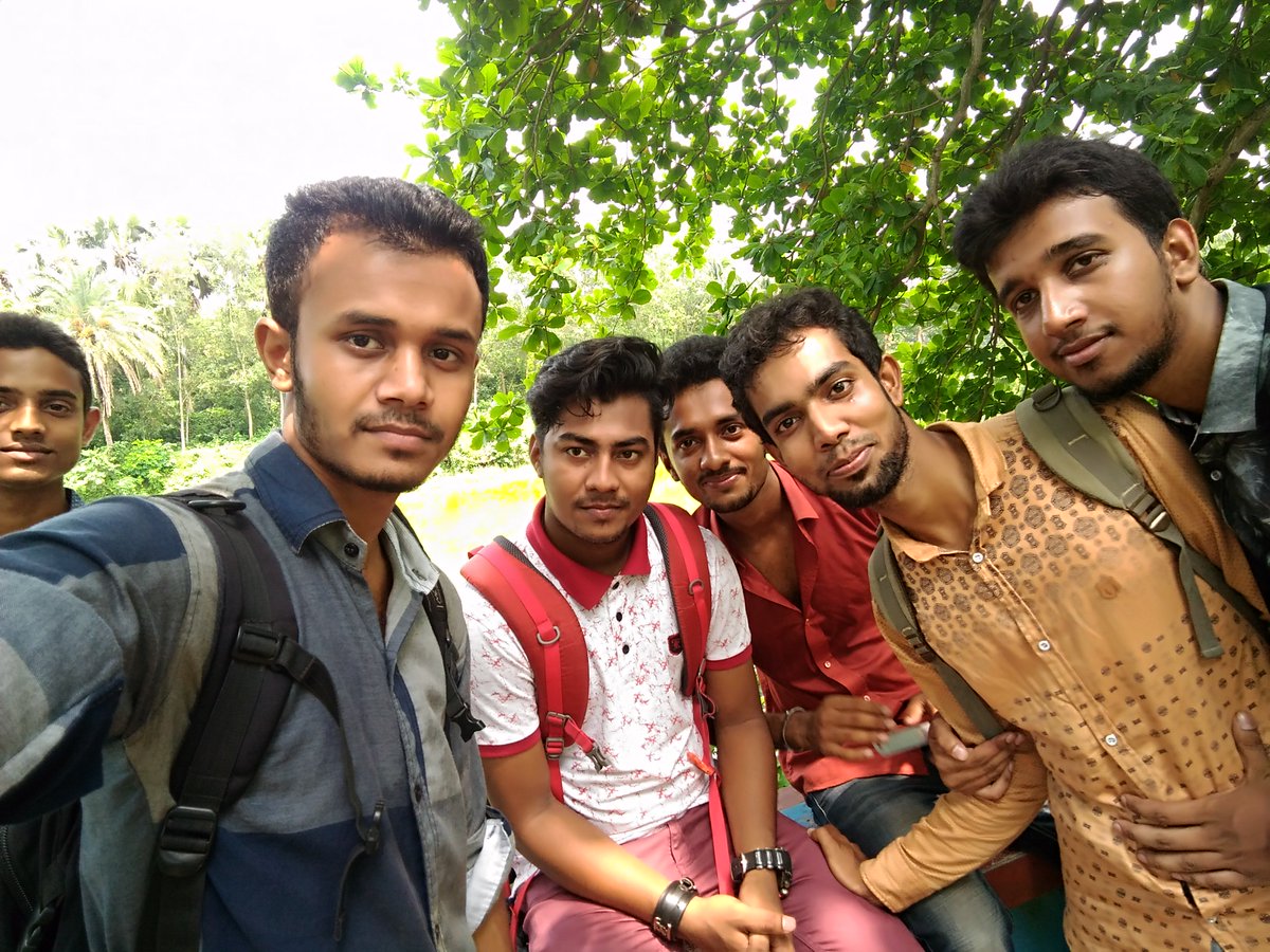 ভালবাসার আন্ন জগত .... <a href="/sheikheliyas64/">Sheikh Eliyas Ahmed</a> and my best regards...😍😍😍with amazing moments Love you so much