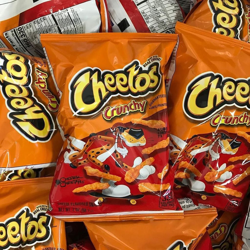 SweetDealsUK's tweet photo. Cheetos back in stock OPEN until 7pm #doncasterisgreat #americancandystore #cheetos https://t.co/YcDmBejlGb https://t.co/kZAwrcdIqK