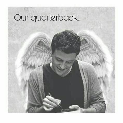 ElbaKarina's tweet photo. Four years since 'He took the midnight train going anywhere' 💔
We miss you #5
#4YearsWithoutCoryMonteith
#5QB
#Gleek https://t.co/ILjkNszKR5