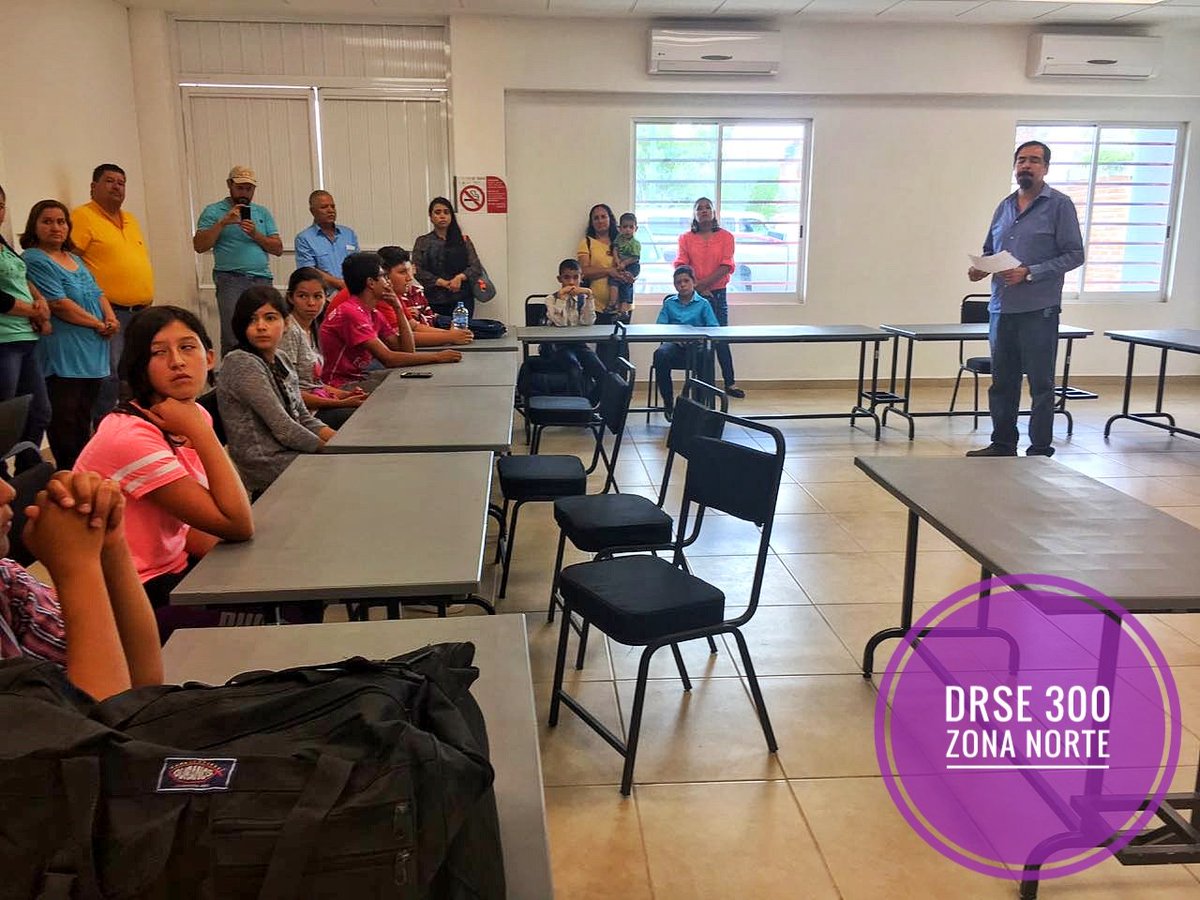 DelgNorte300's tweet photo. #RobomathJalisco Alumnos de la Región Norte #DRSE300 #EducacióndeCalidad @CoorDelgReg @PacoAyon @66Pulido @garamda74 @SecEducacionJal https://t.co/NMIrO7OrE7