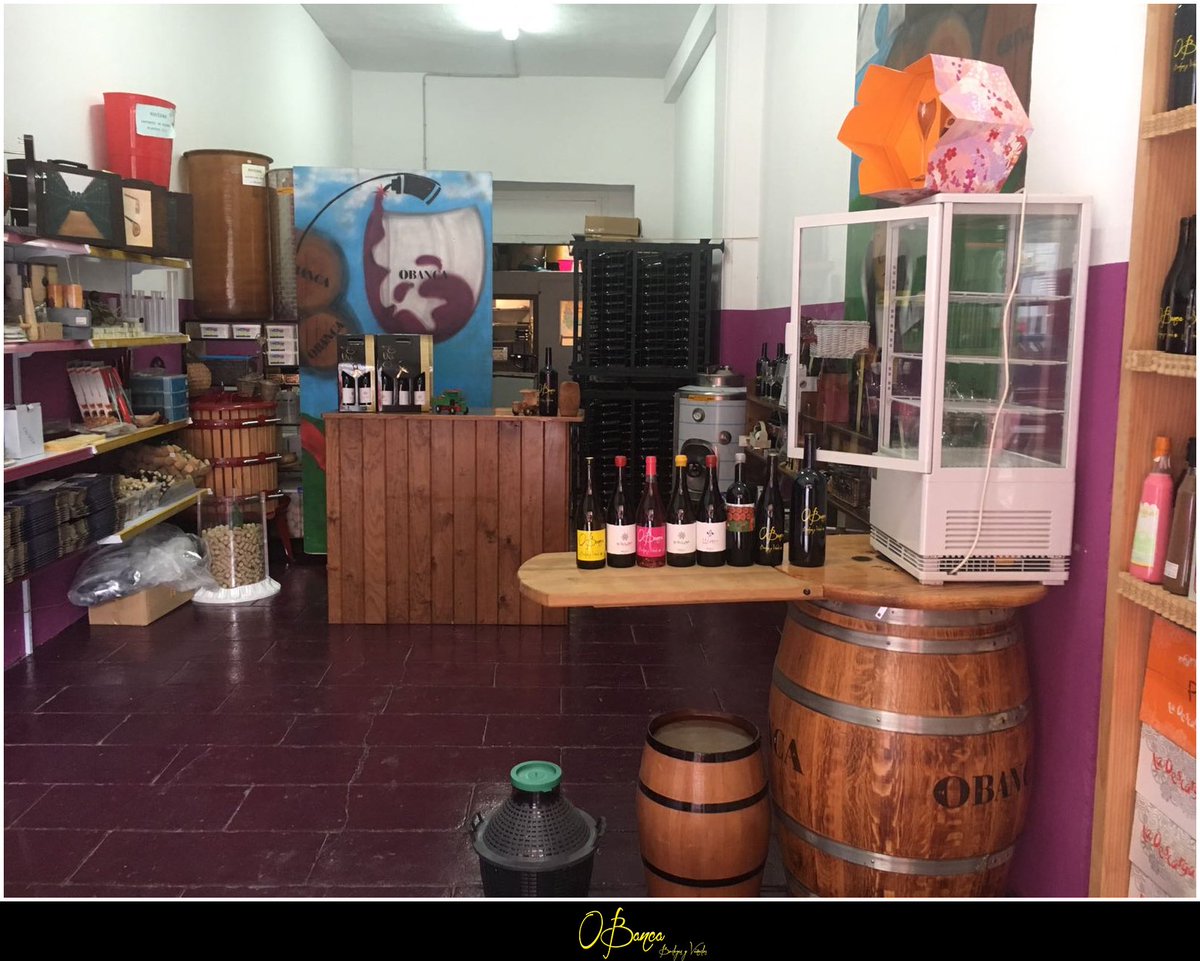 deJMarcos's tweet photo. Más detalles de nuestra tienda en la Calle Uría de Cangas del Narcea. https://t.co/vgNYuQZ7Wk