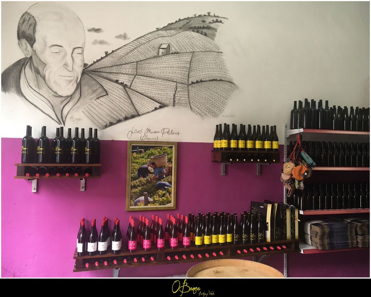 deJMarcos's tweet photo. Más detalles de nuestra tienda en la Calle Uría de Cangas del Narcea. https://t.co/vgNYuQZ7Wk