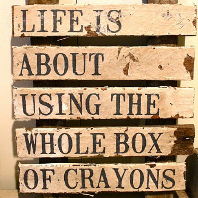 SarSoban's tweet photo. #LifeIsGreat 
#ColorstayAllDay 
#DaysOfOurLives 
#thursdaymotivation 
#MotivationalQuotes https://t.co/lE2fnJu6kK