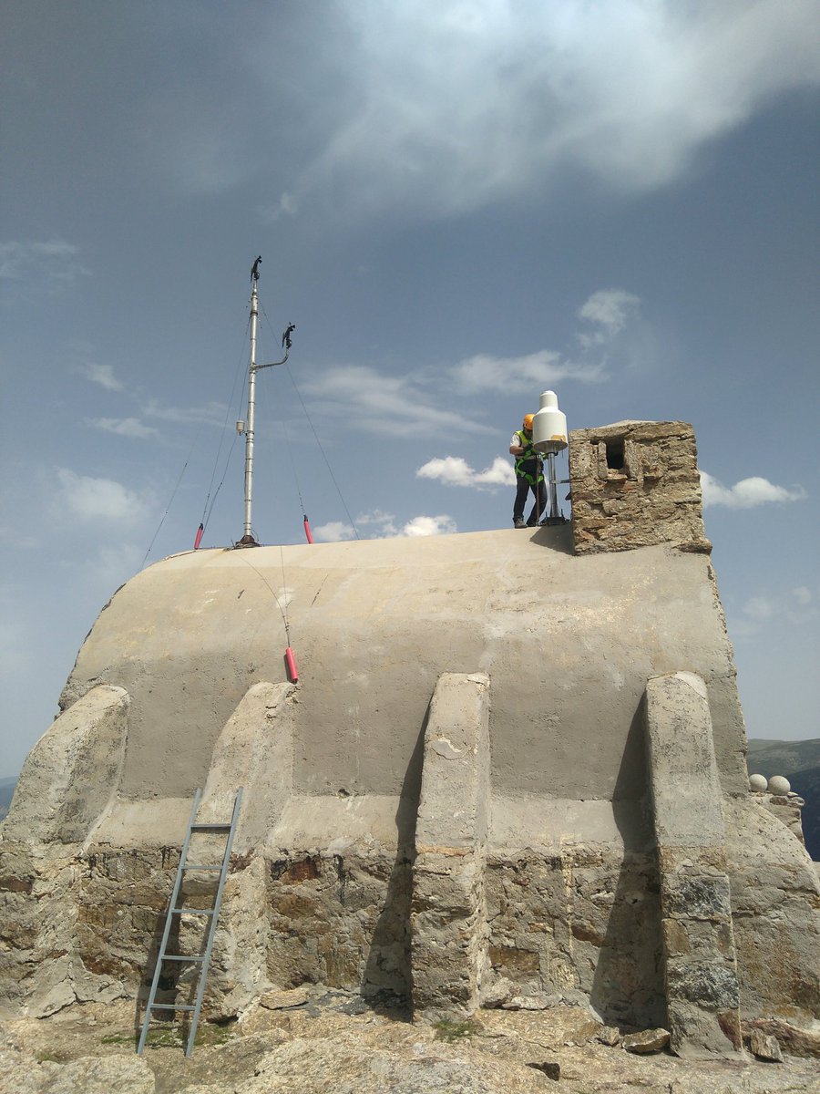 interMET_es's tweet image. Mucho calor! 24°C a 2000 metros! #Guadarrama #meteo #intermet