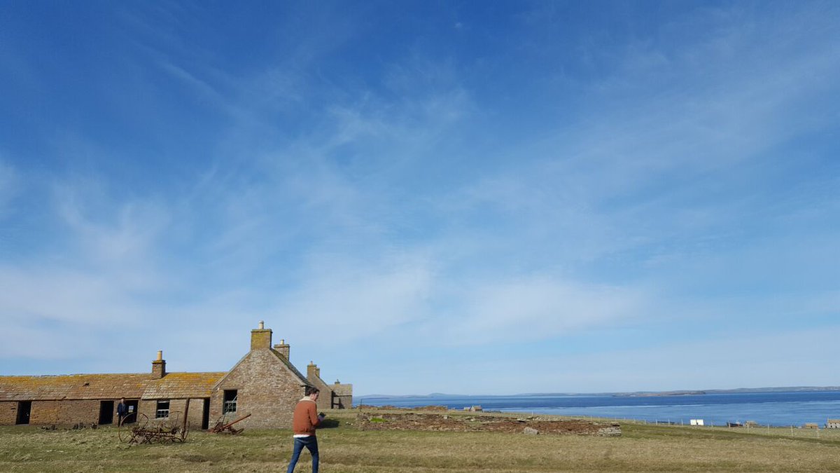 Musicians make surprise find on abandoned island of Stroma <a href="/neonwaltz/">Neon Waltz</a> trib.al/aaXLoem