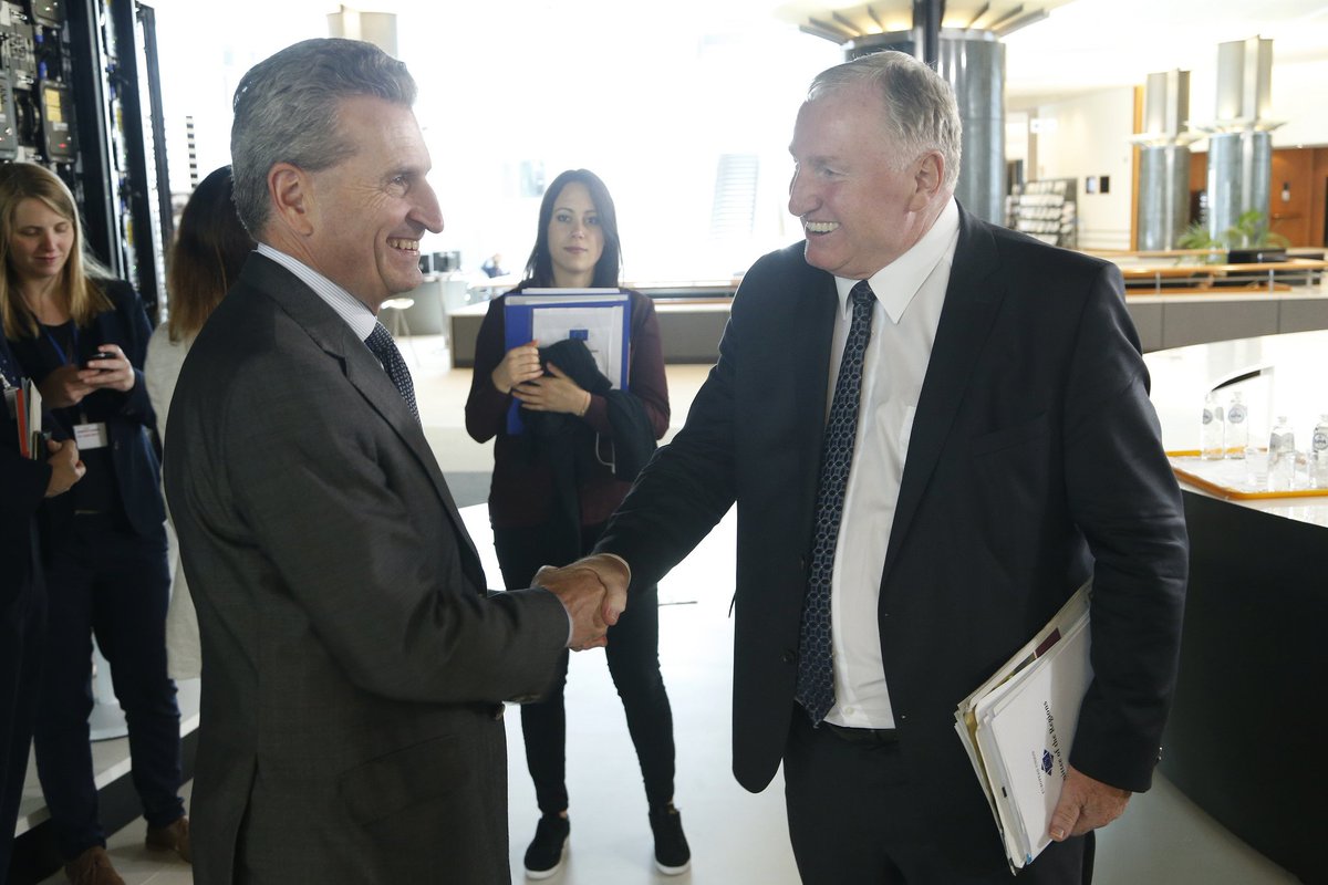 EU_CoR's tweet photo. Have you missed Politico's Spotlight on #Cohesion2020 with @GOettingerEU & KH Lambertz? 👀 it now👉 https://t.co/GRBz6OjhR1 #CohesionAlliance https://t.co/Uq0iyJsqmY