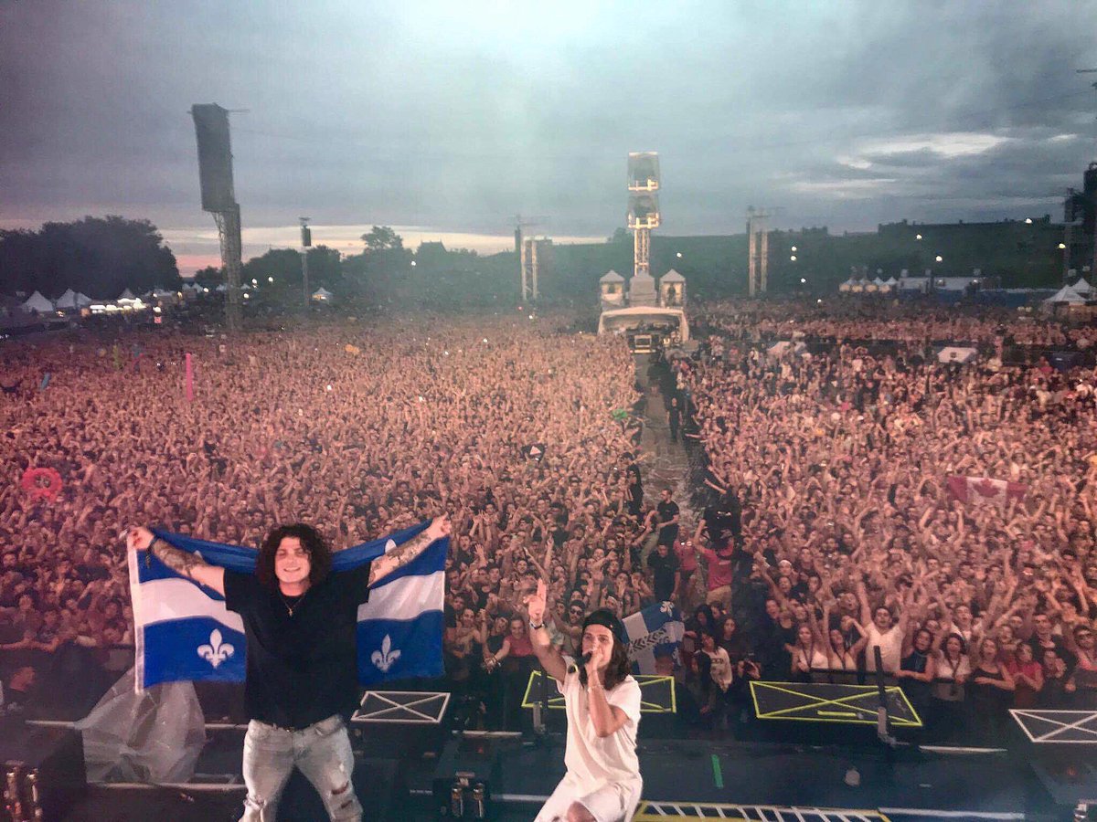 DVBBS's tweet photo. about last night tho 😳🔥 https://t.co/fB5uLIdPjQ