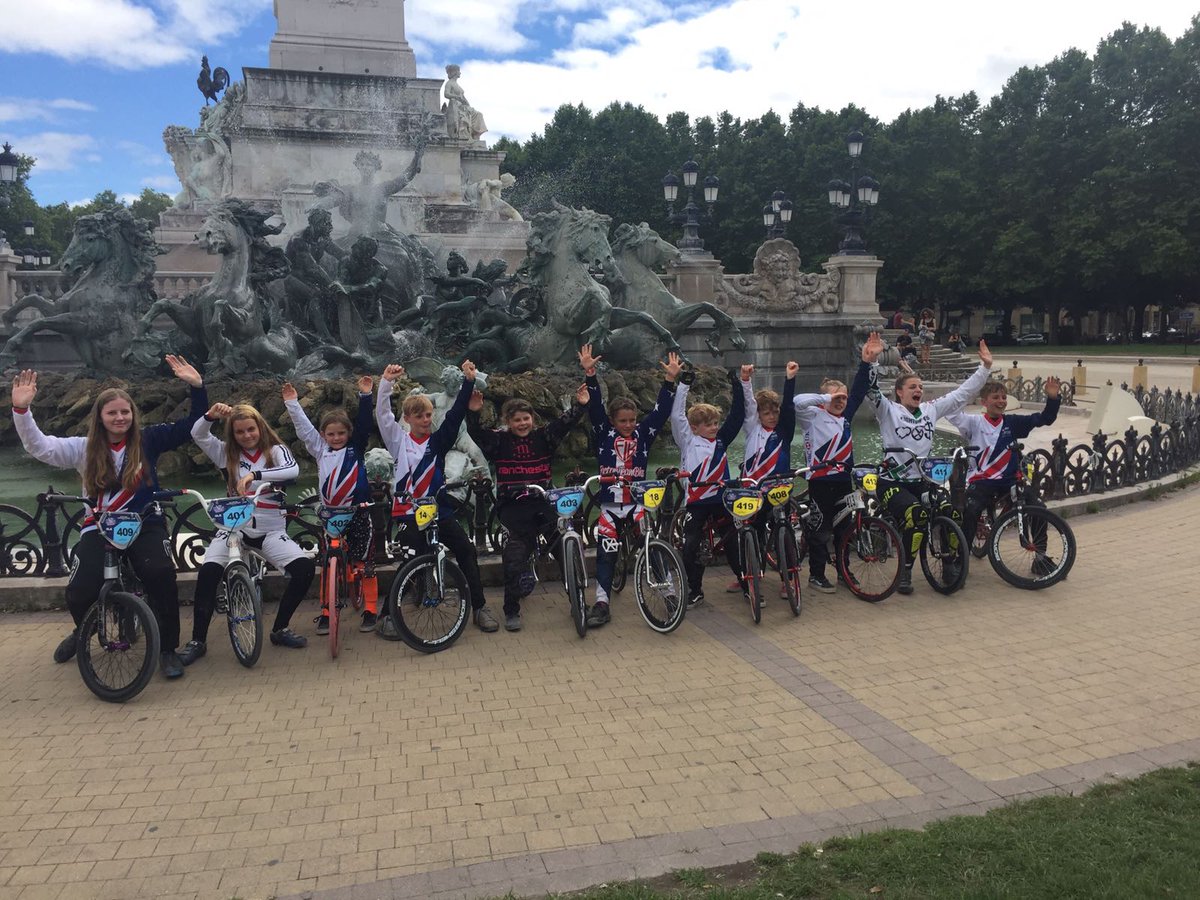 CraigDavy_VC's tweet photo. All  the folks from @MBMXOfficial representing in #bordeaux good luck, Hannah,Katie,lexi,Harry,kaylen,Gabe,James,Felix,eben,Leanne,aaron https://t.co/p6DGr6O0hp