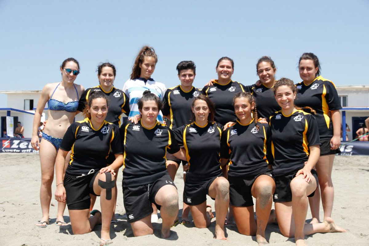 Jess_silvi's tweet photo. #rugby #beachrugby #spavalde #sempreinsieme  🏉☀️⛱ https://t.co/jsdpQdLpIx