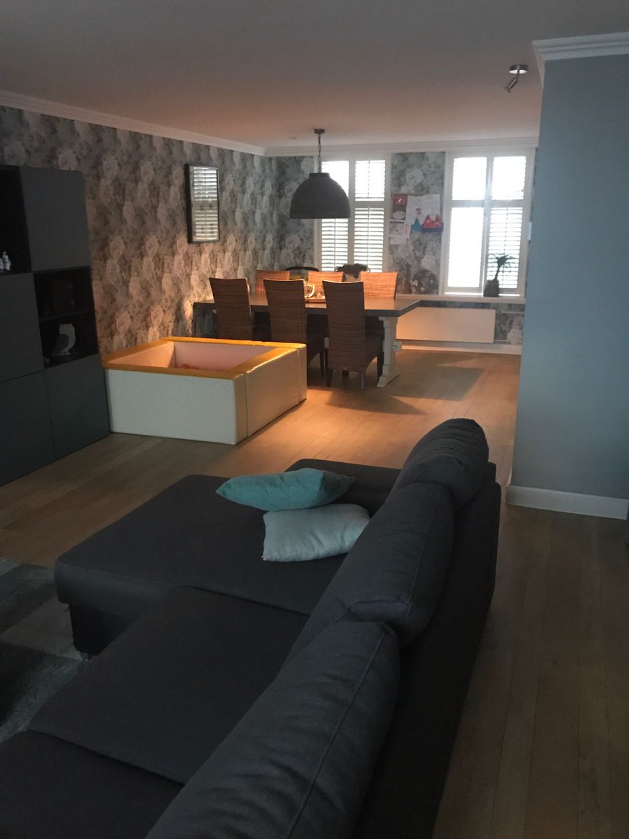 Uitgelicht Wijk 3-30 (nieuwe foto's woonkamer)!!!
Vraagprijs: € 235.000,- k.k. 
Voor meer info: goo.gl/Atyyhu