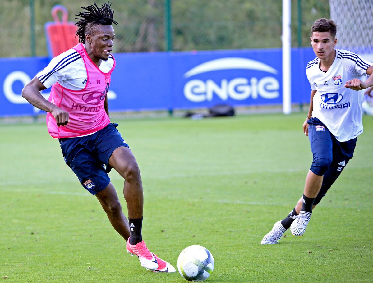 Maillot Domicile Olympique Lyonnais Bertrand TRAORE Maillot Domicile Olympique Lyonnais Bertrand TRAORE