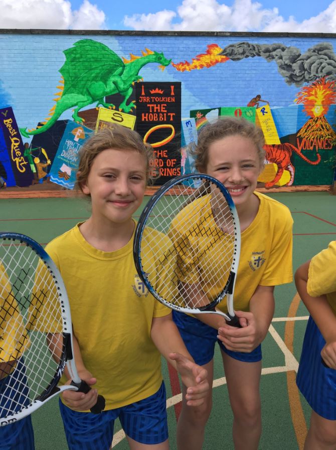 CreativePlayUK's tweet image. Howard Junior School are getting inspired by #Wimbledon &amp;amp; putting their new @CreativePlayUK #MUGA to good use! Photos via @HowardJuniorSch