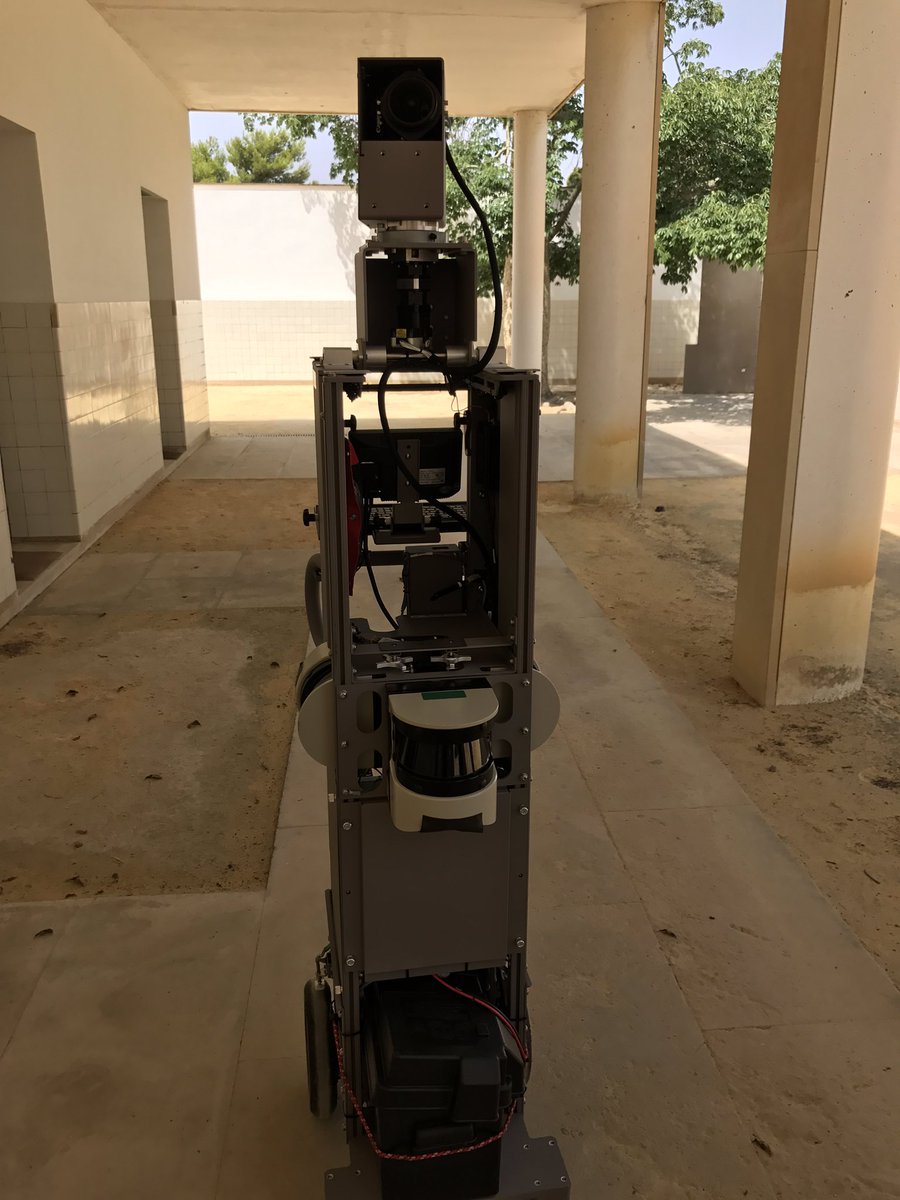 RAFAELMG34's tweet photo. Google Street View visita la @UA_Universidad https://t.co/5VgQR64zF3