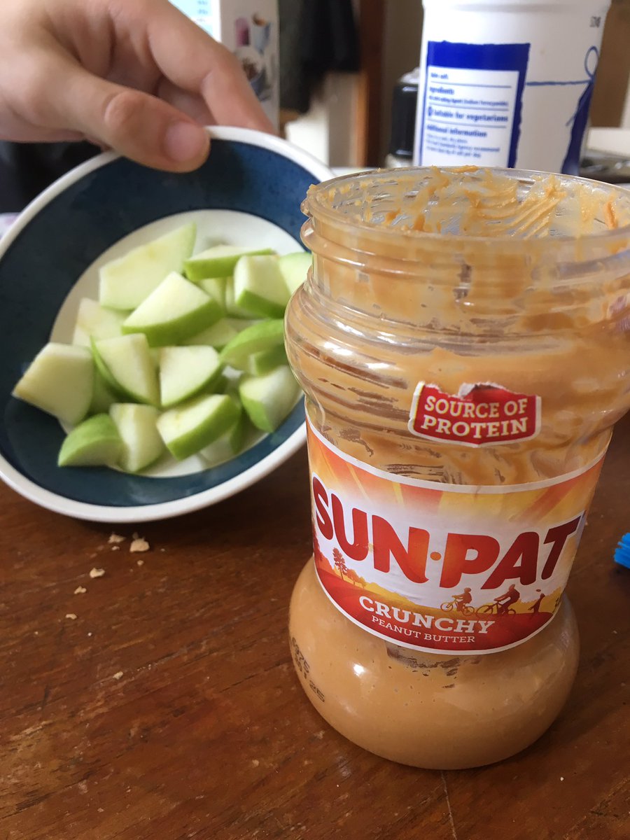 UCC_iGEM's tweet photo. Cheeky lunch break, when you only have 10 minutes it calls for a bit of #PB https://t.co/QAvKRkXZnN