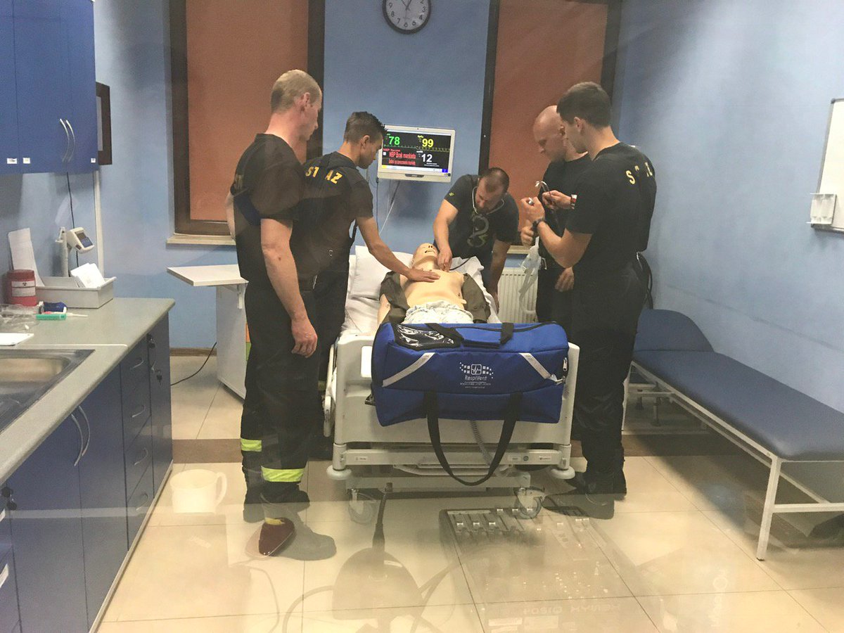 CSMLublin's tweet photo. W CSM odbyły się zajęcia, w których udział wzięli Koordynatorzy Ratownictwa Medycznego PSP z Komendy Wojewódzkiej województwa lubelskiego. https://t.co/GWZgbEvclH