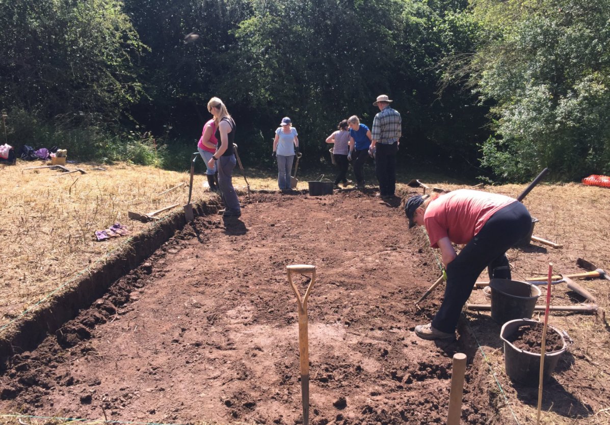 CommunityActLan's tweet photo. FREE Castle Qua Excavations Open Day THIS SUNDAY 16 JULY. Chat to archaeologists about findings &amp; processes so far! https://t.co/WXRY63Kroa https://t.co/cJaE5WOJVt