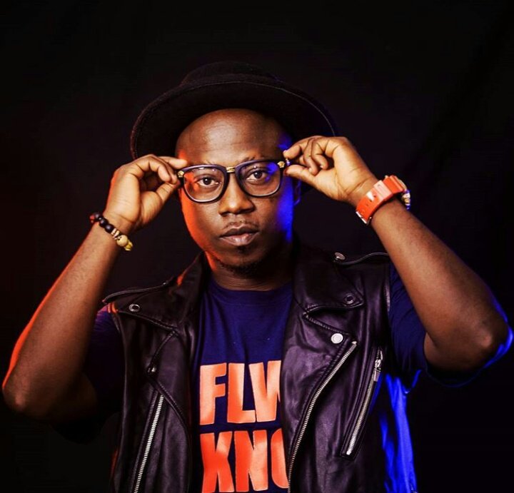 official4SYTETV's tweet image. We Celebrate a King👑 today
We wish you nothing but long life and prosperity🤘💥
Happy birthday @FlowkingStone 🇬🇭
#FeelGood #FlowKing