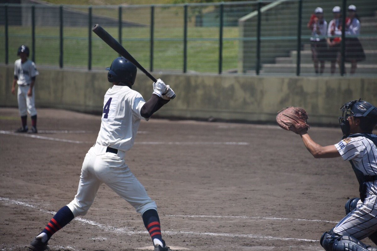 lotusBb813's tweet photo. 7月13日で2年半の高校野球人生も終わりました
入って1ヶ月でやめたいと思ってたけど今になったら9人だけの練習試合、冬のトレーニングも今やからやけどいい思い出や！
最後の試合で今までで1番いい試合できてよかった！
この9人+2人のマネージャーと野球できて最高でした！
ありがとう😊 https://t.co/SjBmLqOtQV