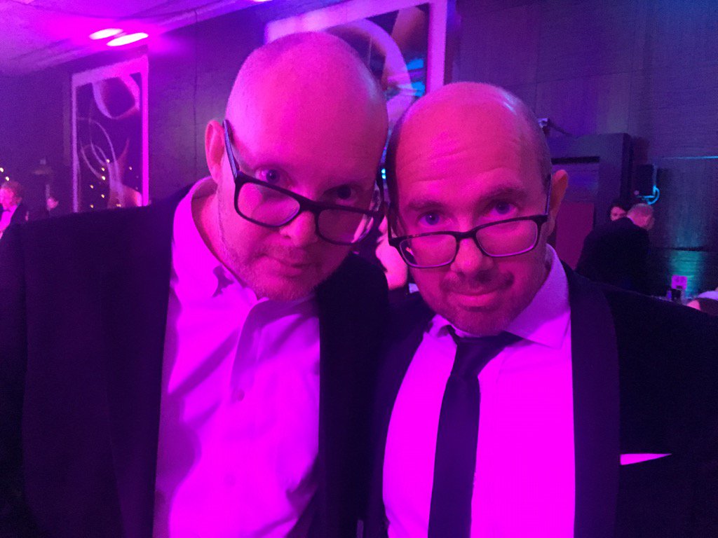 kathrynbeadle's tweet photo. Looks like a brother from the same mother #DaveMills #GeoffRidgeon #TWAAAs https://t.co/aFyYQuaUzi