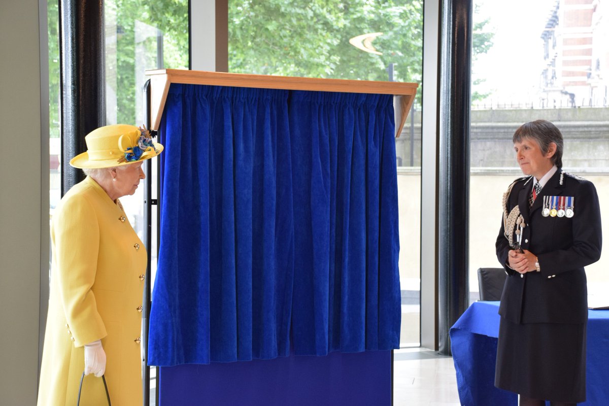 metpoliceuk's tweet photo. @RoyalFamily Commissioner Cressida Dick: “We are so pleased to celebrate an important moment in the Metropolitan Police’s history today” #NewScotlandYard https://t.co/ycvPVLbfSE