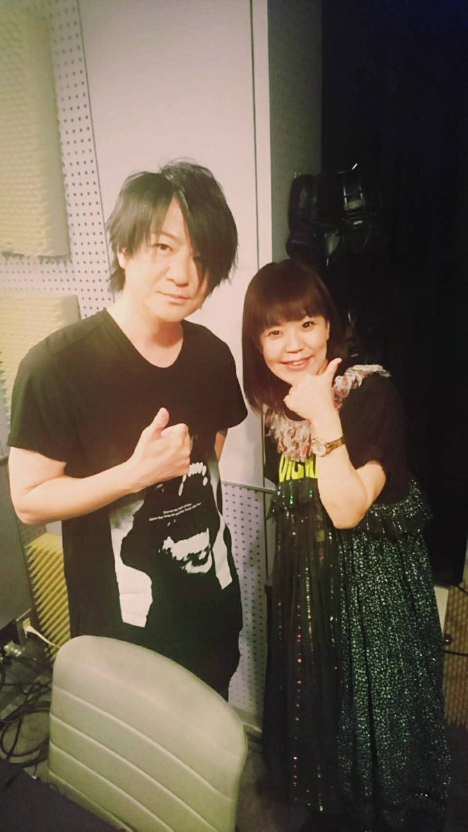 Spurt Friday Twitterissa 明日のスパフラ予告の巻 ランチタイムロングインタビューは Glayのteruさんが登場 11時台には平井大liveチケット先行予約もありますよー 新曲もたーんとお届けします スパフラ Glay 平井大 金曜日はスパフラの日 川原ちかよ