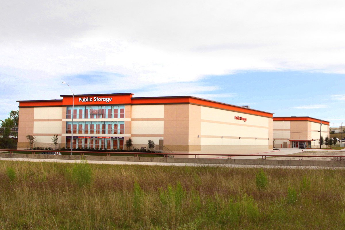 Triadrc's tweet photo. Did you know Triad is turning over nearly 1,000,000 square feet of self storage space this summer? https://t.co/fMEd8hHNMO