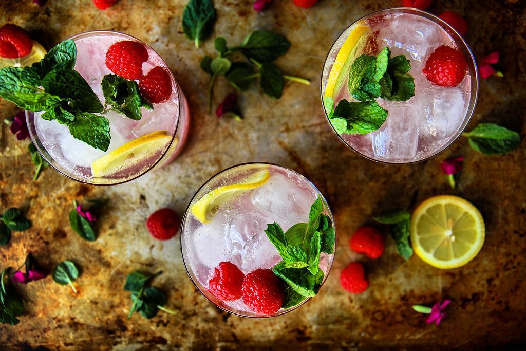HighshotApp's tweet photo. Raspberry Mint Mojito. Divine🍸#Highshot https://t.co/5GCxwe30hA