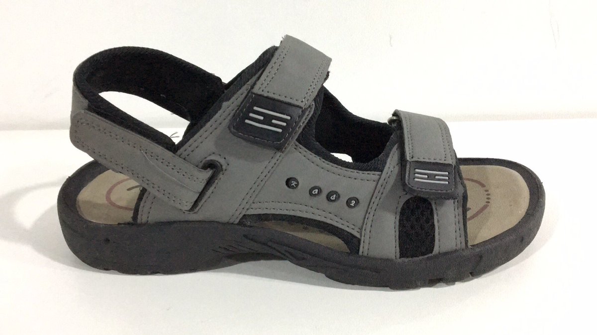 tzsunroad's tweet photo. Cheap men sandals, tpr or pu outsole. https://t.co/xPK0luVhck