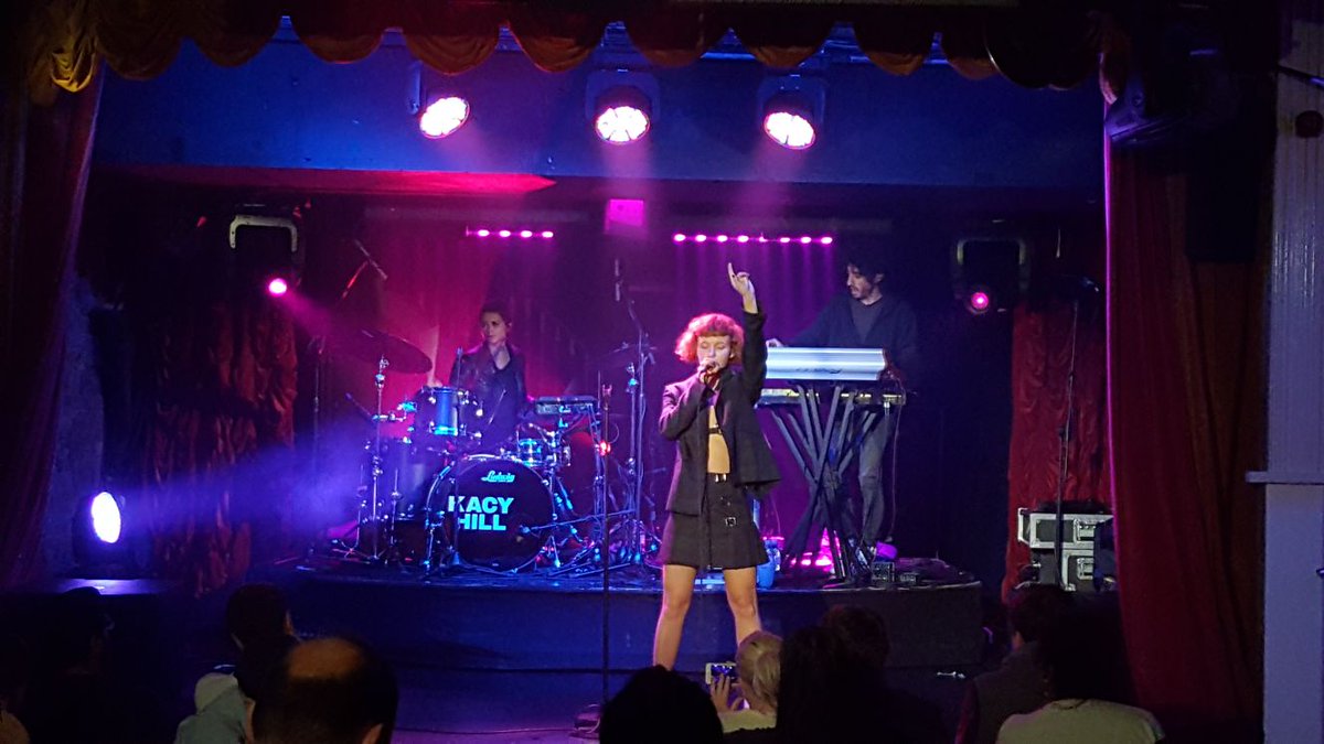 umpg_uk's tweet photo. The exquisite @kacyhill at her exclusive London showcase at #BoxSoho #Songwritersfirst #Kacyhill #LikeAWoman https://t.co/JVfK0n7NTM