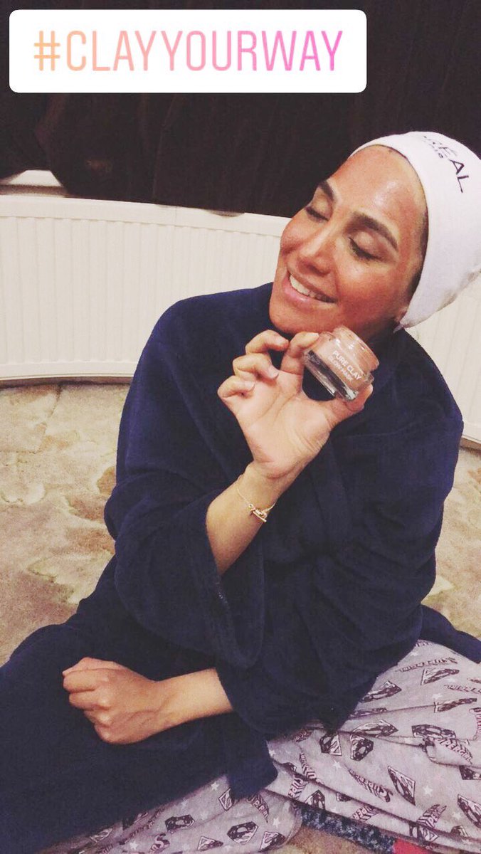 amenaofficial's tweet photo. Pampering = 😁😁😁
Had a lovely face mask pajama party with the girls last night (IG story-ed it). @LOrealParisUK nailed these 👌🏽#clayyourway https://t.co/V5OSh3inOA