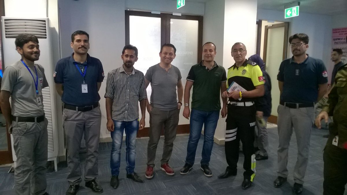 PSCAsafecities's tweet image. Turkish SP Traffic, Mr. Muslim Apaydin visits #PPIC3 and discusses #IntelligentTrafficManagementSystem with #PCOs and #CTP Officers. #PSCA