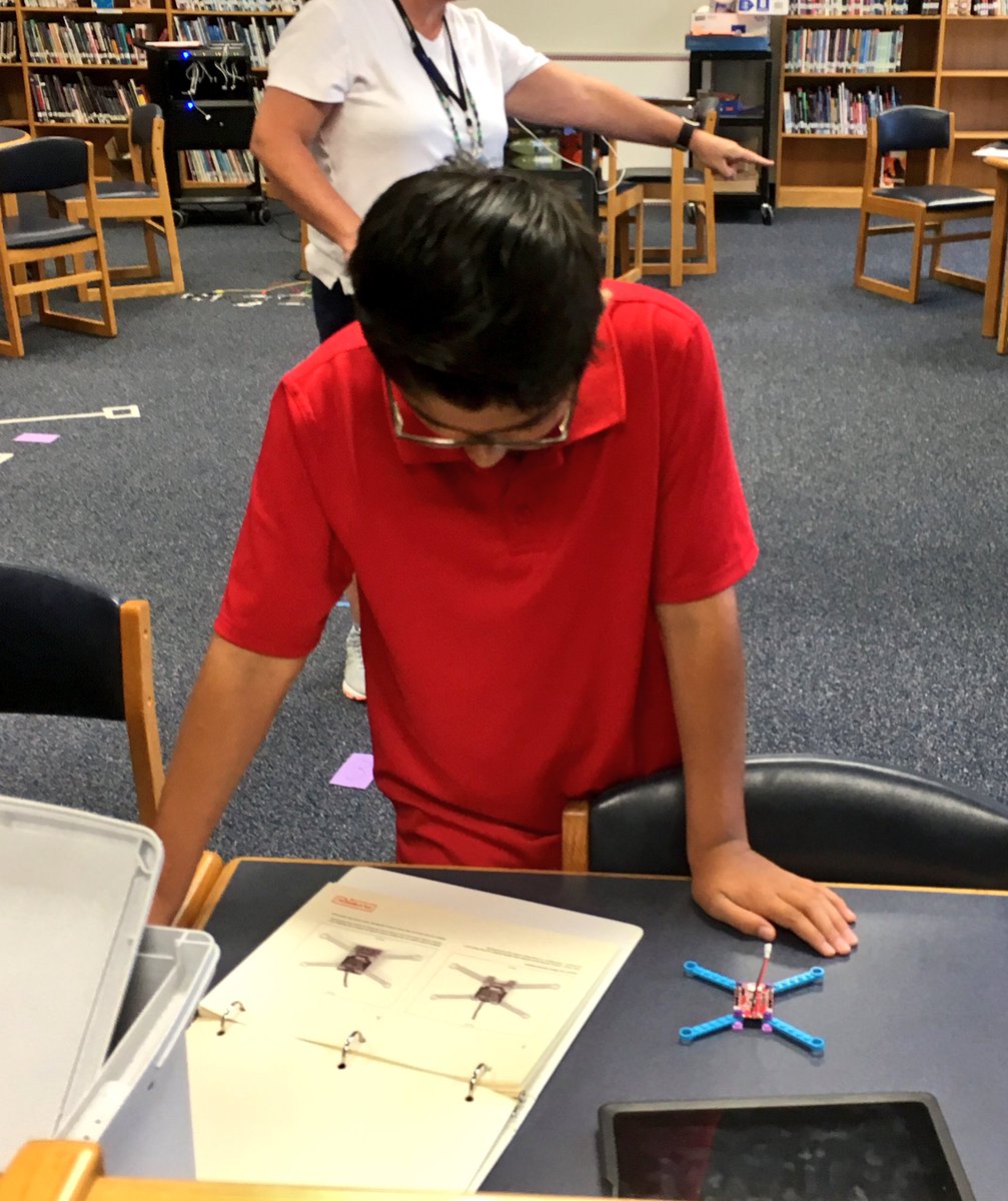 KMeyering's tweet photo. Last day of Innovation Camp at LHS--working with Fly Brix to build drones! 🤖 #fcstweets https://t.co/2Hv6KbH7Jo