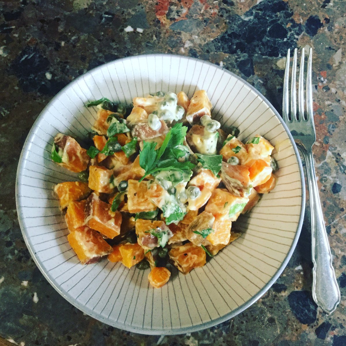 hiddenkitchenfr's tweet photo. Coming up on our Saturday Lunch Menu, this fab Sweet Potato &amp; Caper Salad by @PureElla . 1 table left!

#Whatveganseat #Easy2bvegan 😀😀 https://t.co/QJ0av7e0iX