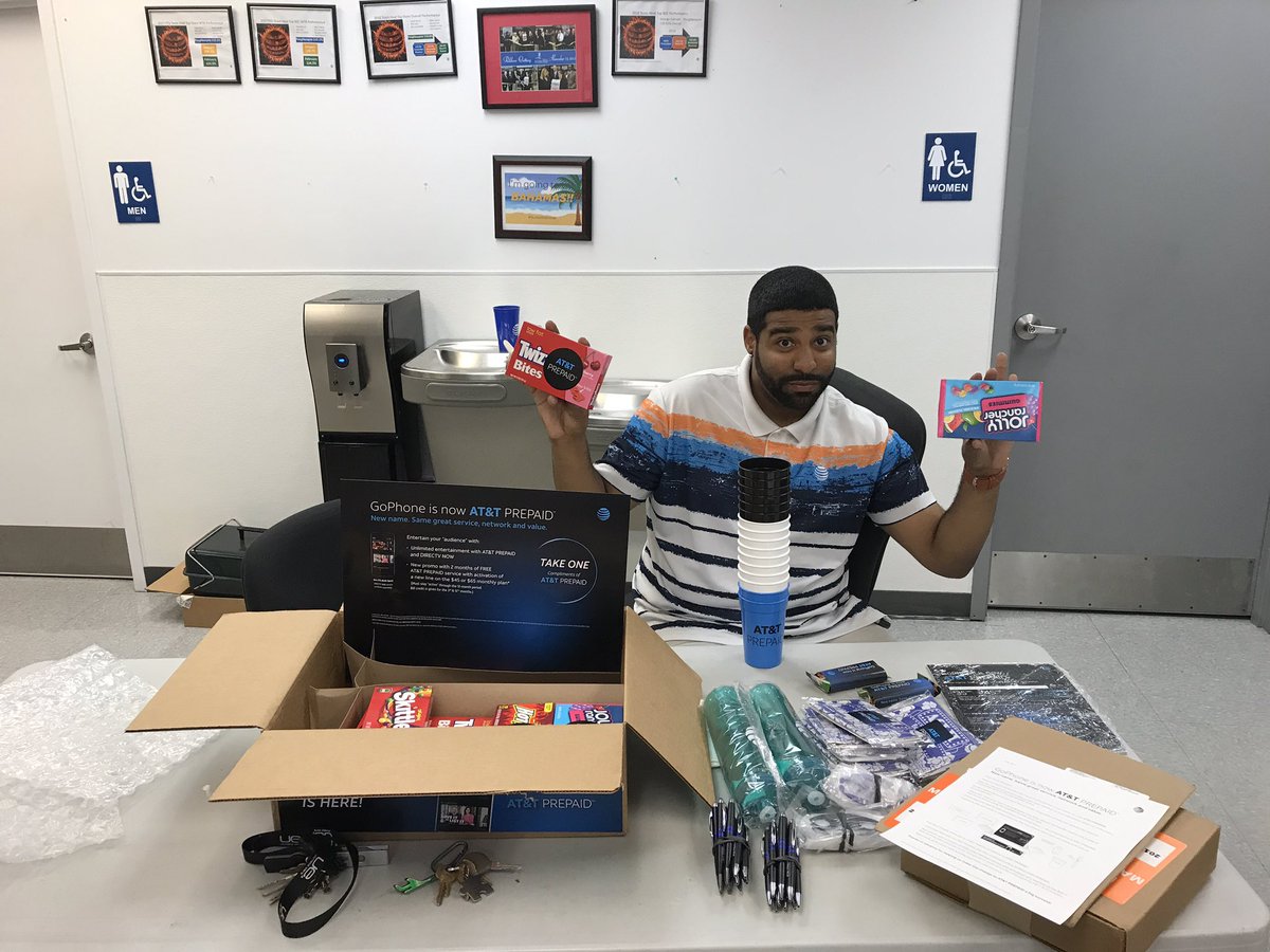 Goodbye GoPhone Hello AT&amp;T Prepaid #ATTLife #Fun@work