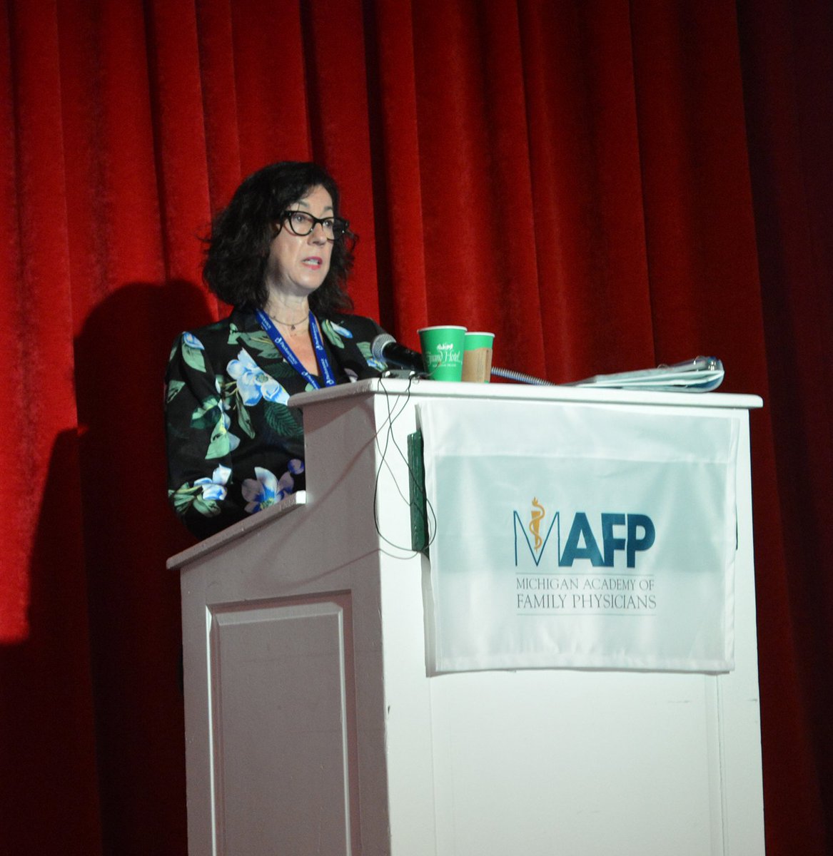 MIFamilyDocs's tweet photo. #MiFMconference Rhoades Memorial lecture by Pamela Rockwell, DO @UMFamilyMed on physicians communicating to improve #immunization rates https://t.co/NwhYGq1lY9
