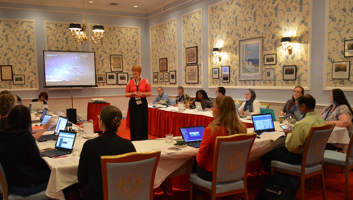 MIFamilyDocs's tweet photo. Dr. Tina Tanner @FPdoc_Tanner leading Knowledge Self Assessment on #MedicalGenomics at #MiFMconference https://t.co/g21SUlhOfD