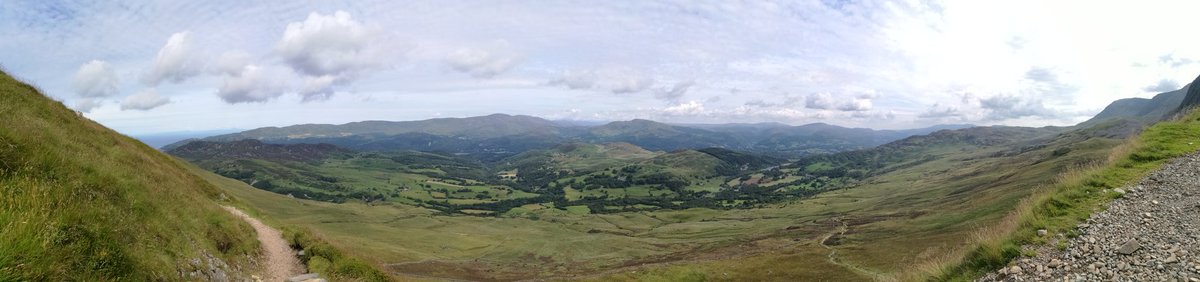 SianMJones1's tweet photo. Cadair idris today harder than I thought and I took the easy route! @ItsYourWales @visit_snowdonia https://t.co/6UrrvDv1HE