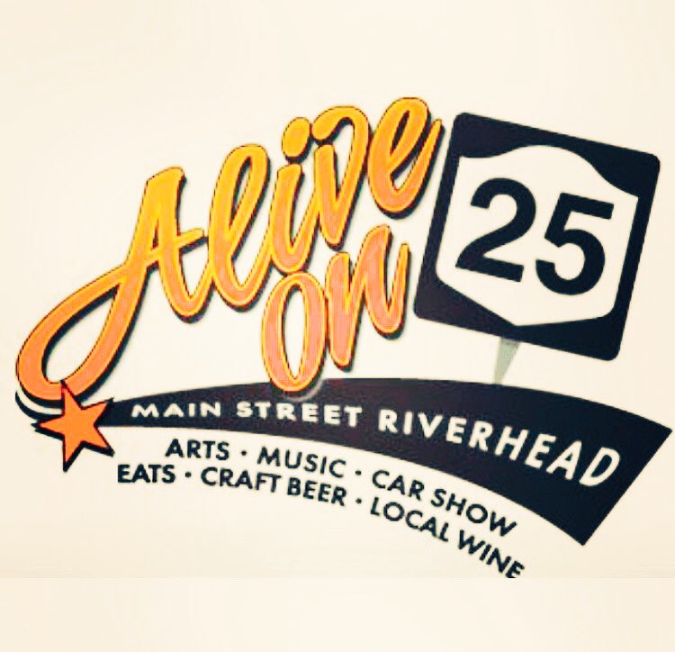 SHUCKERSHB's tweet photo. Alive on 25 Riverhead tonight 5-9 the pulled pork tacos are redic https://t.co/QRduuAW6fI