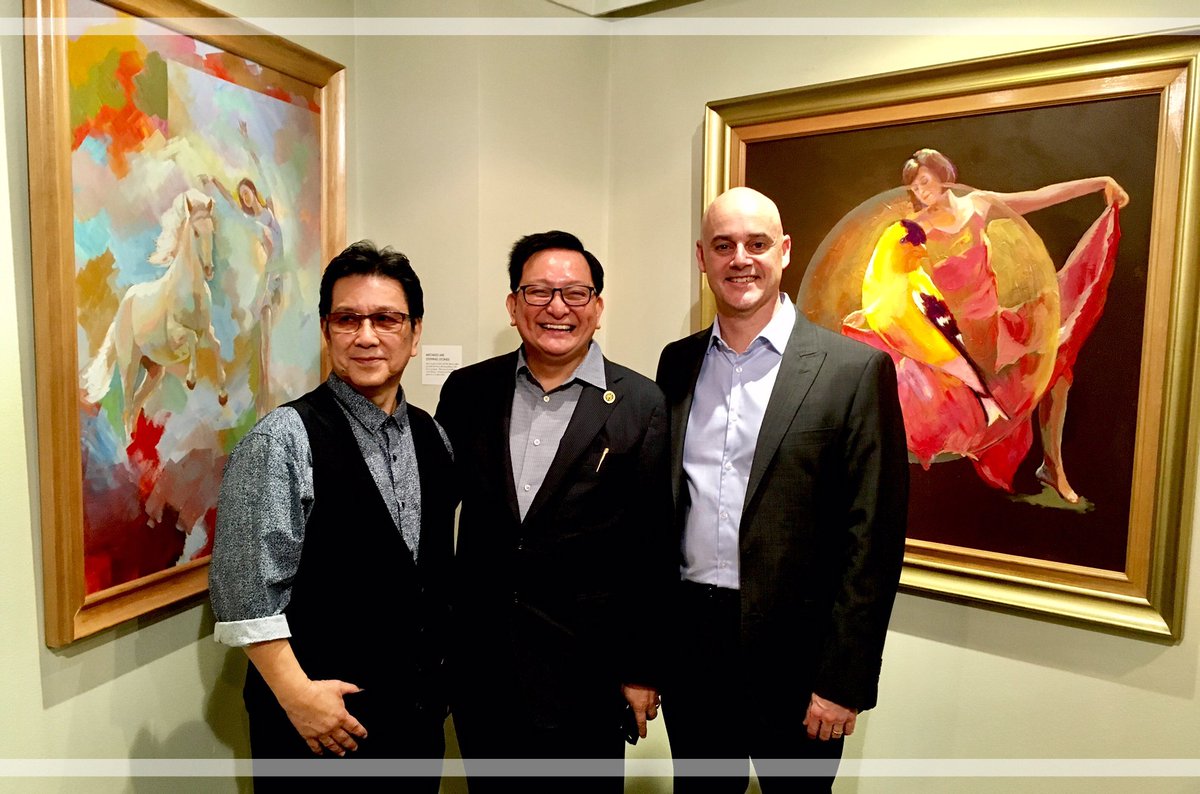 AusAmbPH's tweet photo. Fantastic celebration of 🇦🇺🇵🇭 #friendship through #art. Catch solo exhibit of #FilAussie artist Mon Coloma @yuchengcomuseum until 28 July. https://t.co/SOOmIfiNrg