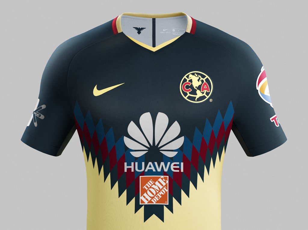 Aficionados reclaman marcas en playera de América
