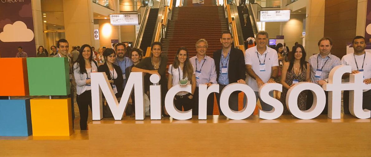 DiegoBek's tweet photo. #Ahora cerrando un Gran #MSInspire con los Socios de 🇦🇷🇺🇾 @MSFTArgentina #MSInspireLatam https://t.co/YxcxkyF6By