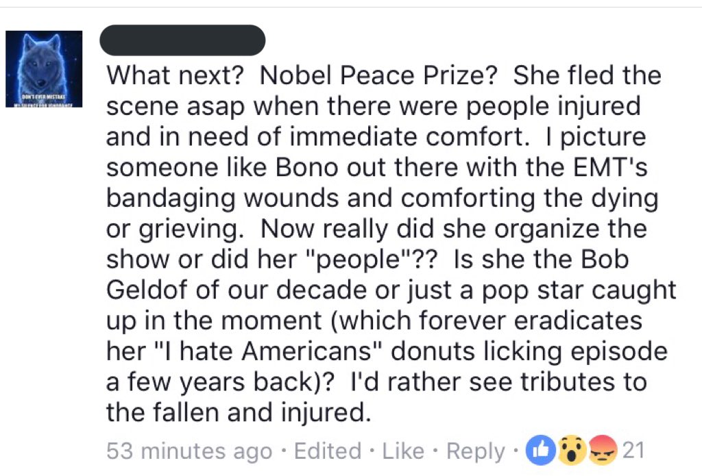 _ChrisSmith98_'s tweet photo. Saw someone majorly degrading Ariana on facebook so I set them straight. Safe to say I won. https://t.co/MarOFX9Jhn