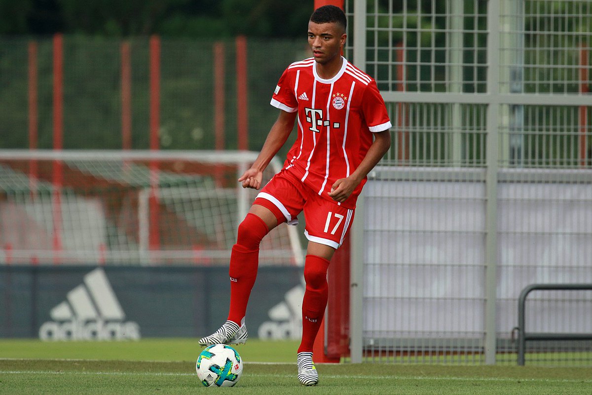 fcbayerncampus's tweet photo. SPIELTAG! #packmas
Die #FCBAmateure empfangen um 19 Uhr den FC Ingolstadt II zum Auftakt in der Regionalliga Bayern. #FCBjuniorteam https://t.co/aSkr9FWamO