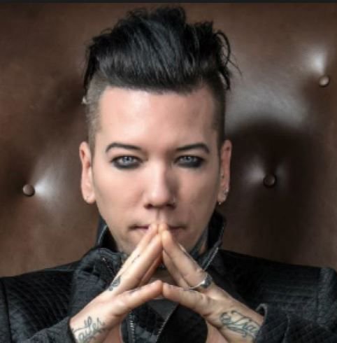 festfoods's tweet photo. 📣 TODAY! @DjASHBA will be at our Oshkosh store at 11 am to meet fans before playing the National Anthem at @officialrusa. #ROCKUSA2017 https://t.co/kPvCnLU3KF